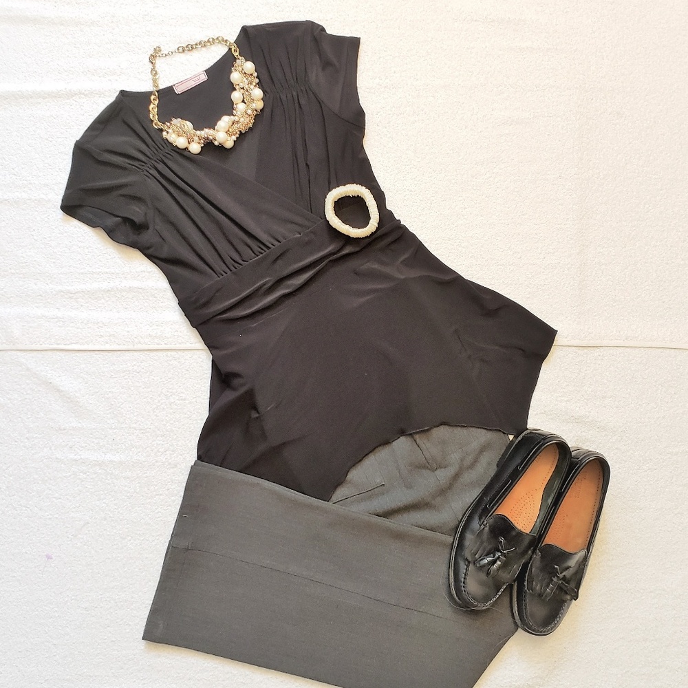 🐱Vol. 1 Tie Back Black Handkerchief Hem Blouse